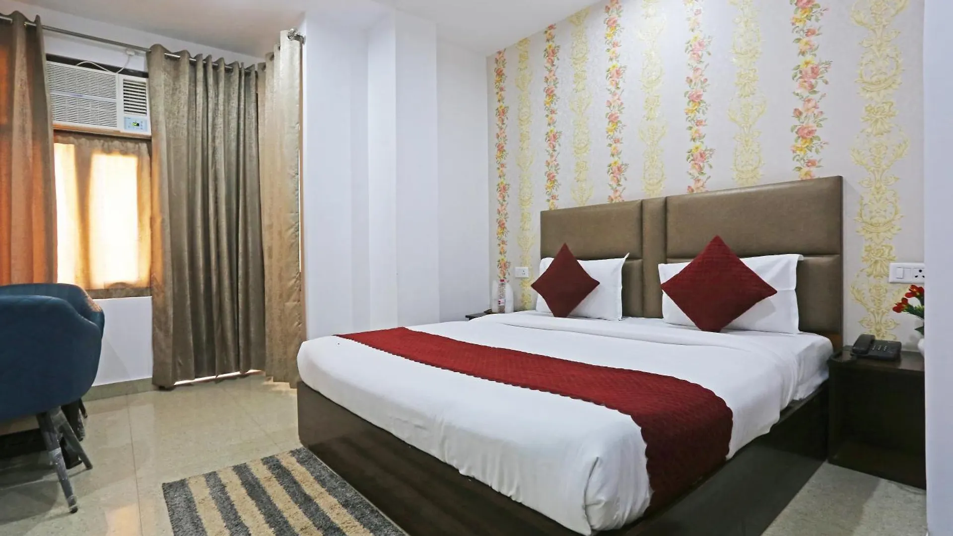 Hotel Green Ambs Plaza Near Igi Delhi Airport New Delhi 4*,